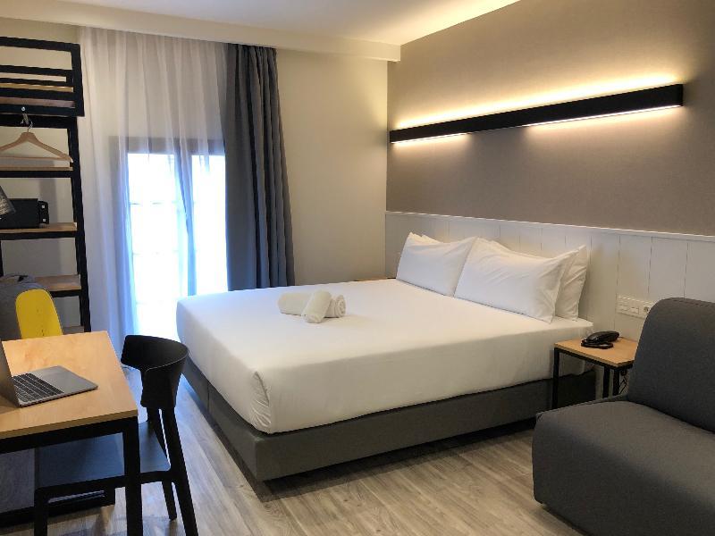 Acta Bcn 40 Otel Barselona Dış mekan fotoğraf